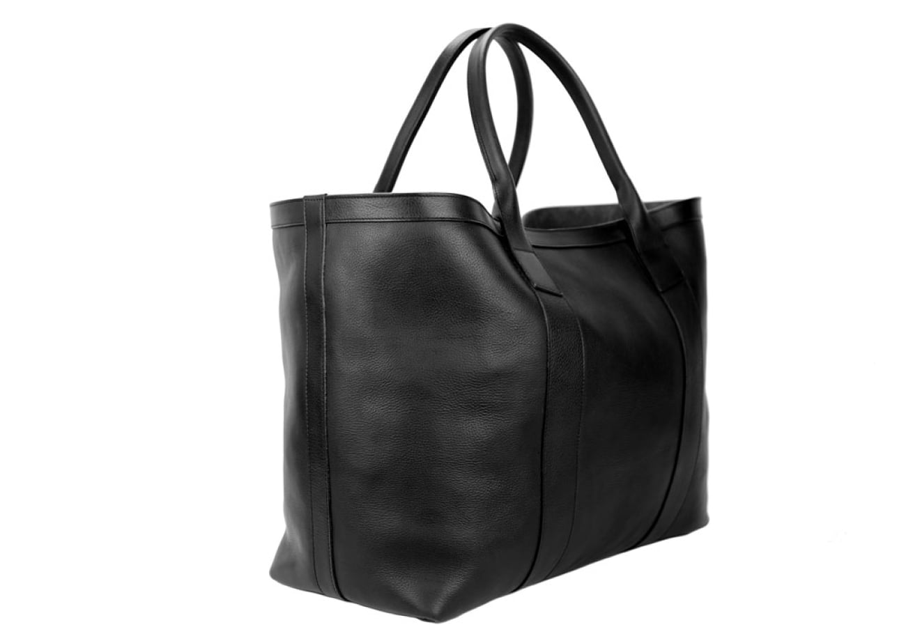Signature Working Tote - Shrunken - Black - Lined - Black tumbled trim - Zipper Closure - 5 x feet - Silver Hardware - view 3