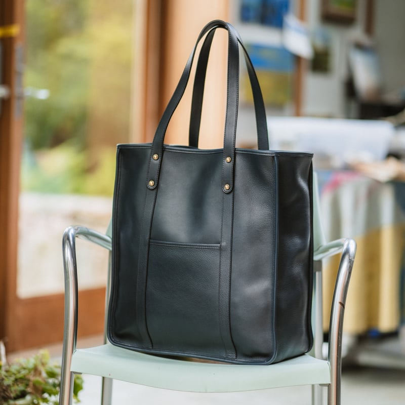 Leather Market Tote in smooth tumbled leather
