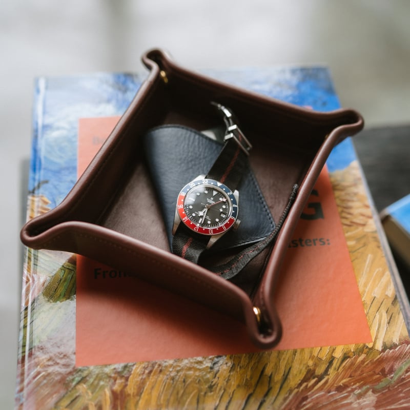 Valet Tray in smooth tumbled leather